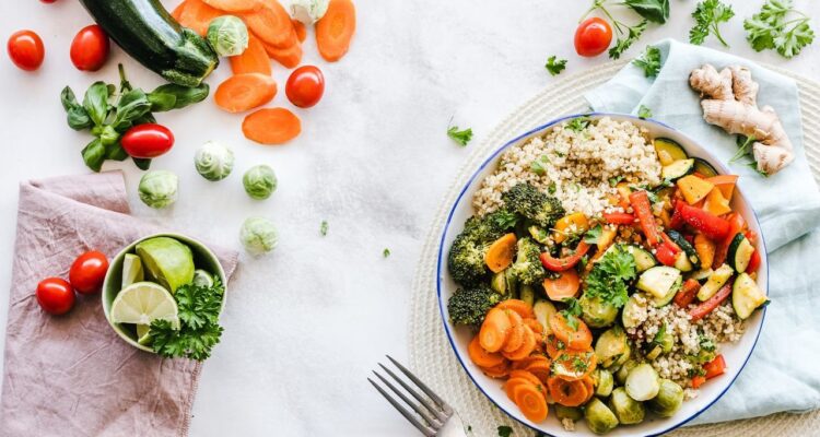 Imagem com alimentos para reduzir o colesterol