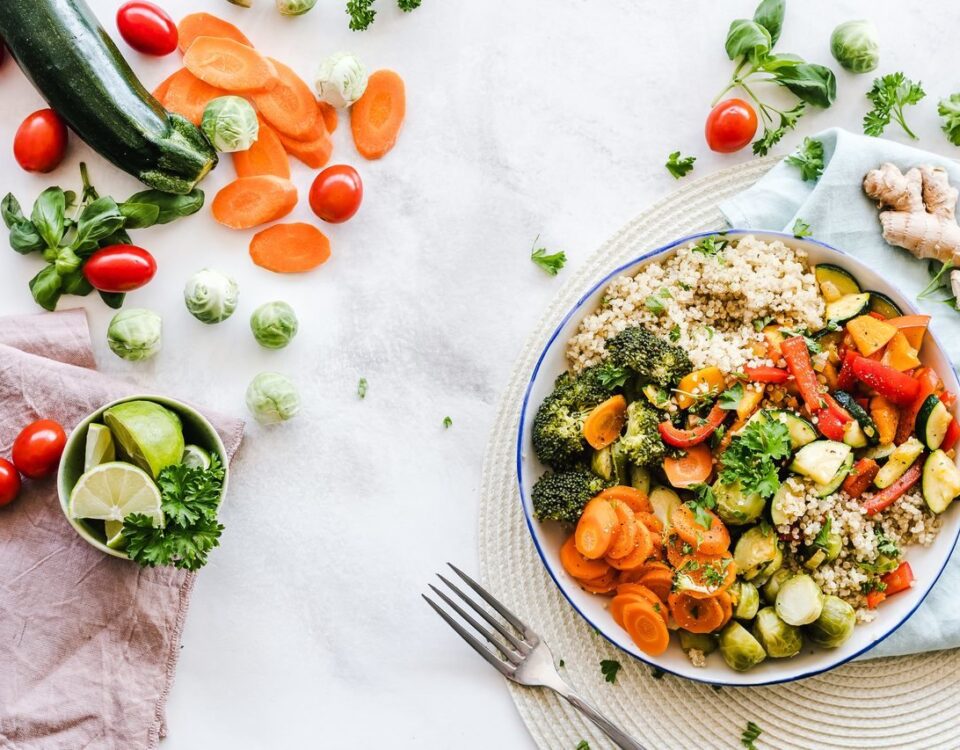 Imagem com alimentos para reduzir o colesterol